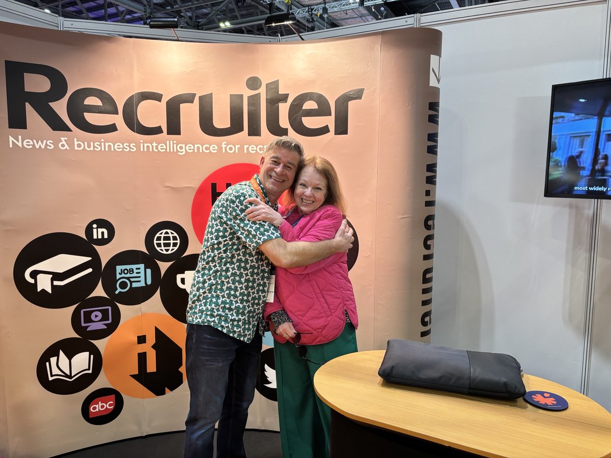 Recruiter Magazine (@recruitermag) on Twitter photo If you've missed seeing <a href="/editordeedee/">DeeDee Doke</a> and the team on Day 1 of <a href="/recexpo/">Recruitment Agency Expo</a>, then pop along to STAND B96 tomorrow (Weds 19 March) where she'll be hosting a panel 'Navigating the business of recruitment in the US in 2025' at 11.30am. <a href="/WeAreRedactive/">Redactive</a> <a href="/RecruiterAwards/">Recruiter Awards</a> If you've missed seeing <a href="/editordeedee/">DeeDee Doke</a> and the team on Day 1 of <a href="/recexpo/">Recruitment Agency Expo</a>, then pop along to STAND B96 tomorrow (Weds 19 March) where she'll be hosting a panel 'Navigating the business of recruitment in the US in 2025' at 11.30am. <a href="/WeAreRedactive/">Redactive</a> <a href="/RecruiterAwards/">Recruiter Awards</a>