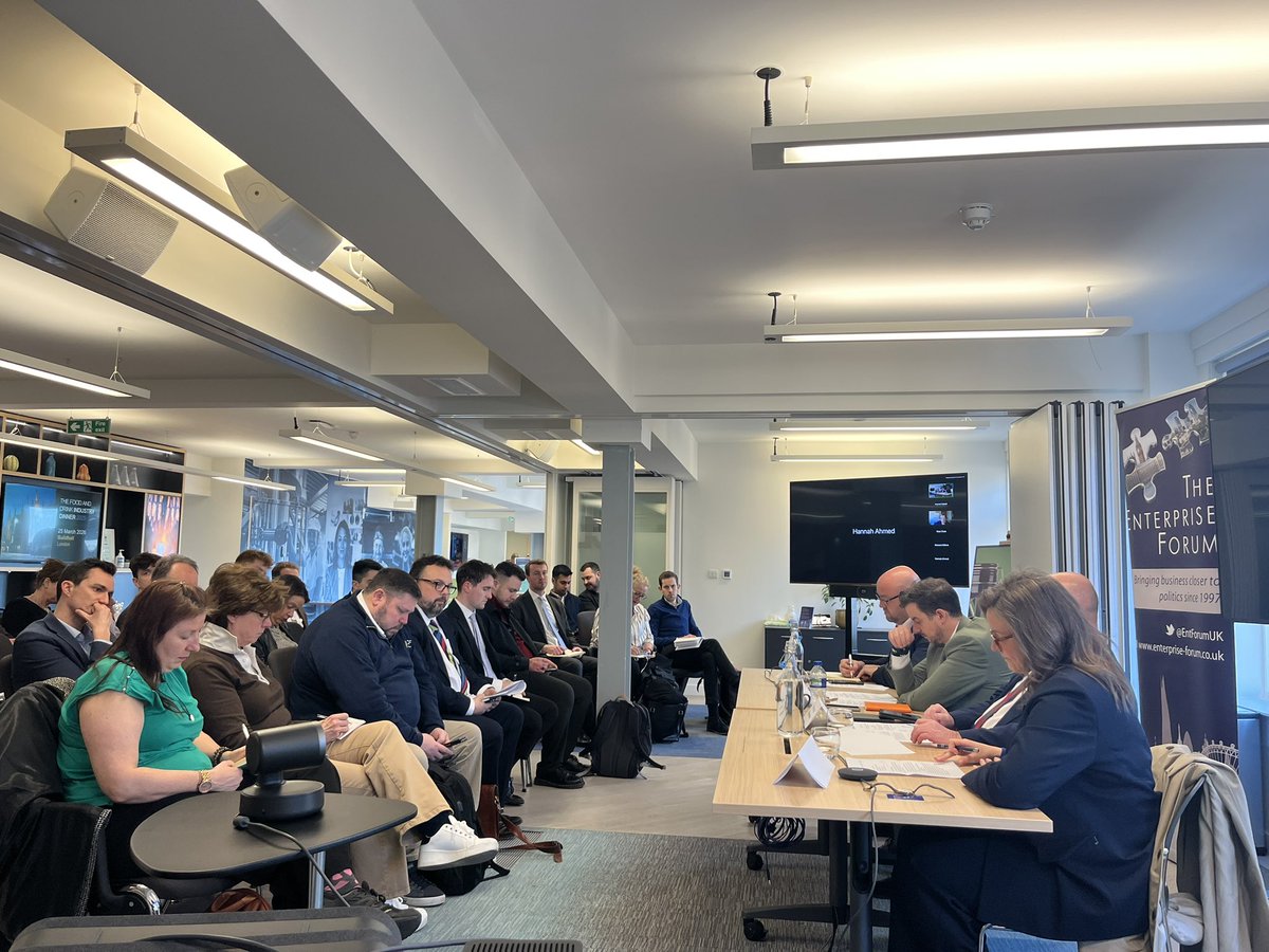 EntForumUK's tweet image. This afternoon we were delighted to welcome @mike_reader and Lauren Edwards MP to our business discussion on achieving growth with @EntForumUK members. Thank you also to @Foodanddrinkfed for kindly hosting.