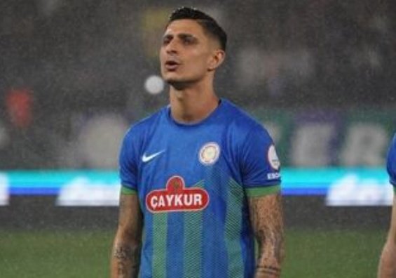 Şu elemanı tanıyan varmı yaşıyor mu??