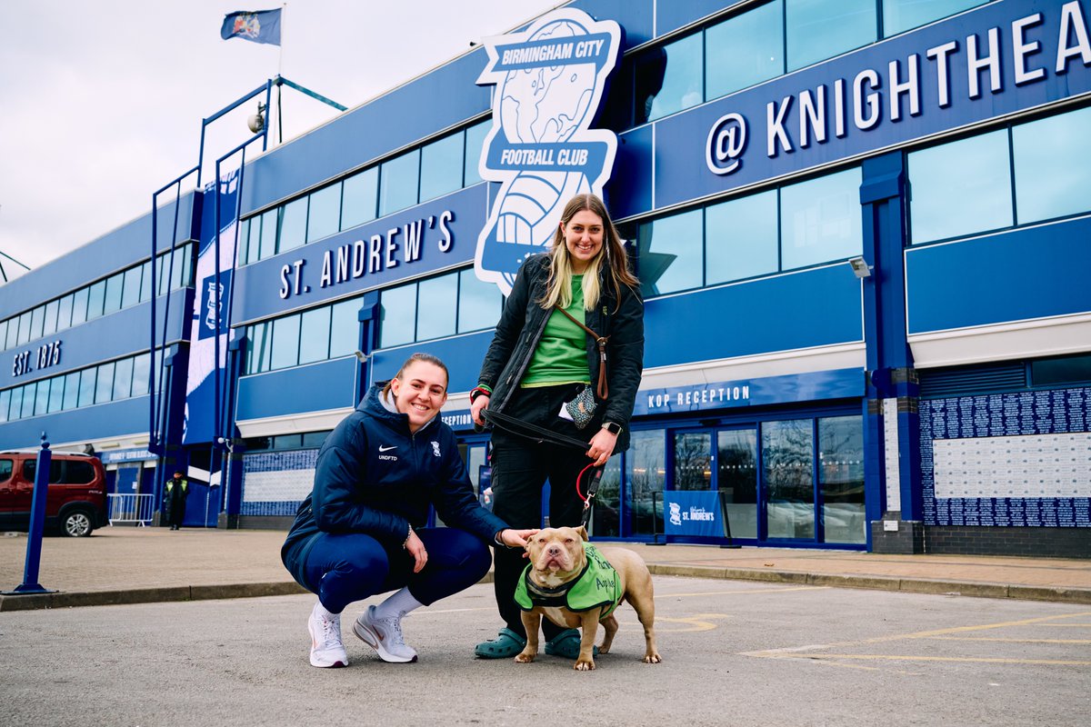 The best kind of content. 🥰

<a href="/Thomas_Luc1/">Lucy Thomas</a> met Roma from <a href="/BhamDogsHome/">Birmingham Dogs Home</a> before Sunday's game. 💙
