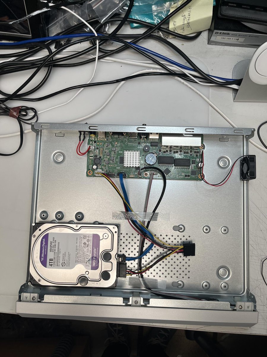 PointInformatiq's tweet image. Nouvelle préparation atelier d’un NVR pour une installation semaine prochaine à GRAVELINES. point-tech.fr