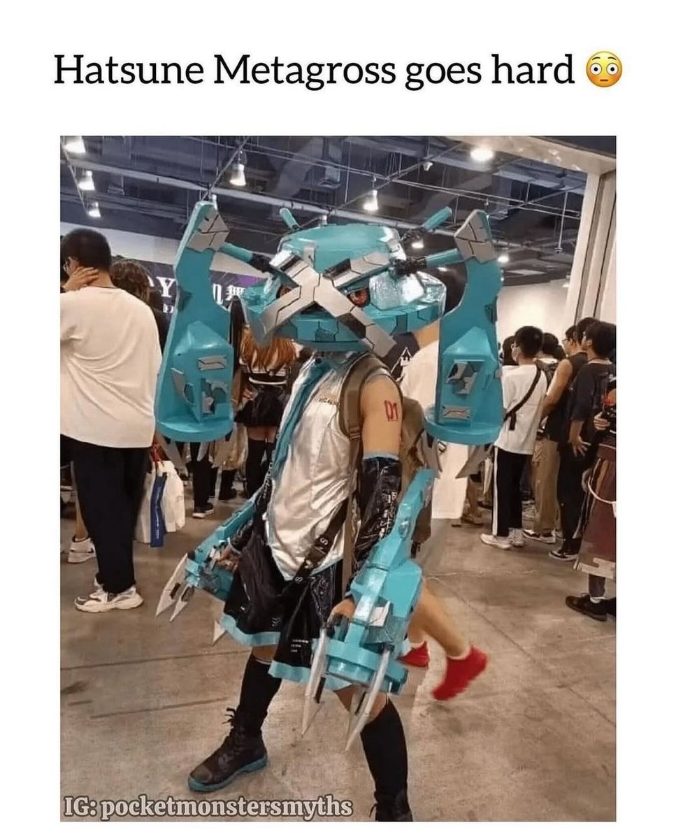 MischaDash's tweet photo. @Alpharad that's lore accurate, isn't it? https://t.co/JZOjNTLHkB