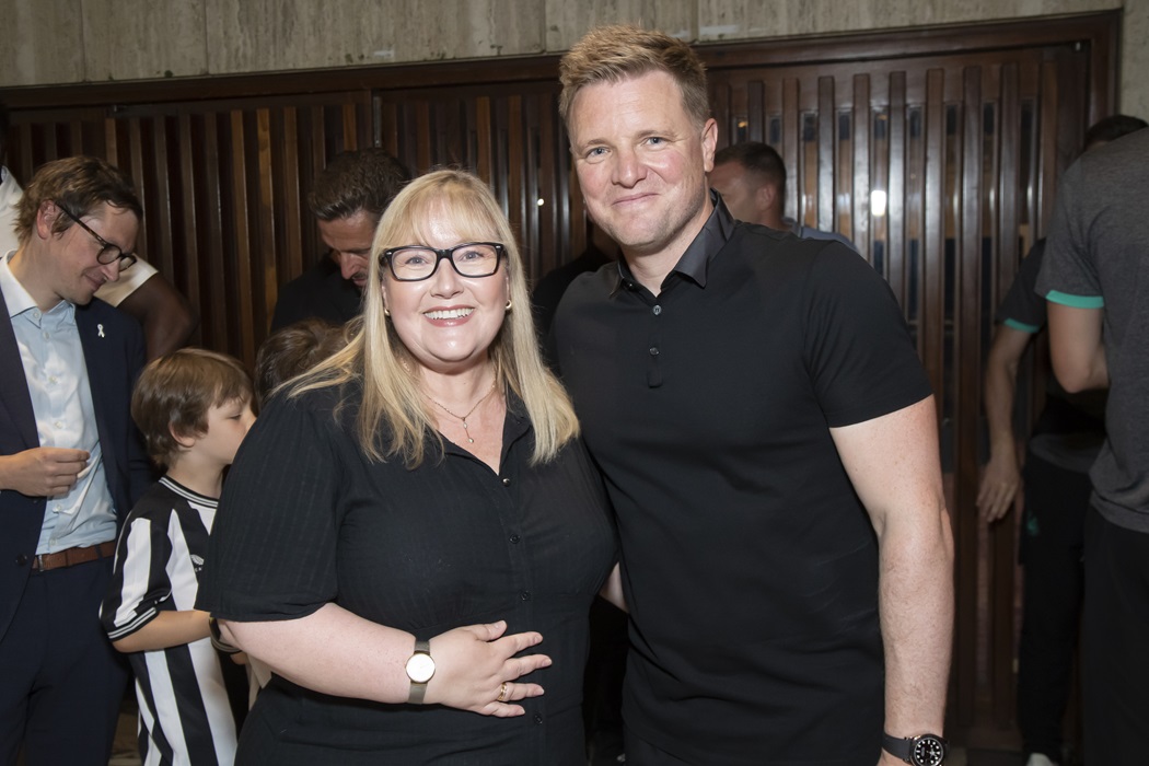 Eddie Howe - Honorary Freeman in waiting 🖤

Cllr Karen Kilgour, Leader of the Council, has today nominated Newcastle United manager Eddie Howe to receive the city's highest honour and be given the Freedom of the City of Newcastle 🏆