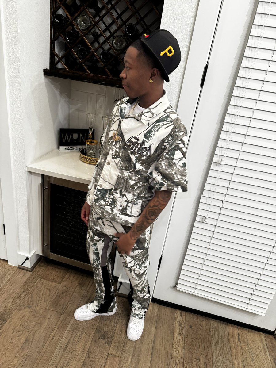 donnrichy tweet media