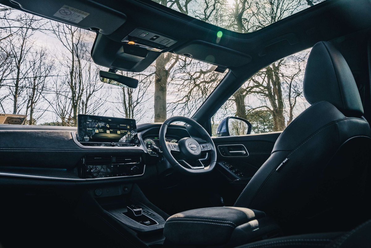 CarzoneIE's tweet image. Nissan treats its bestseller to sharper styling and more equipment. Watch our full in-depth review of the new 2025 Nissan Qashqai ➡️carzone.ie/car-reviews/ni…
#Nissan #Qashqai