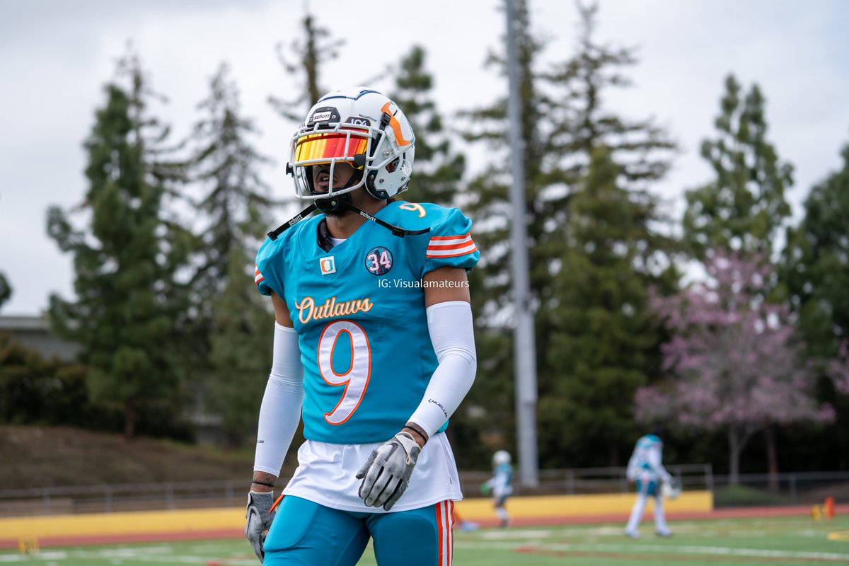 ᴋ ᴇ ɴ ɴ ʏ 👹 tweet media