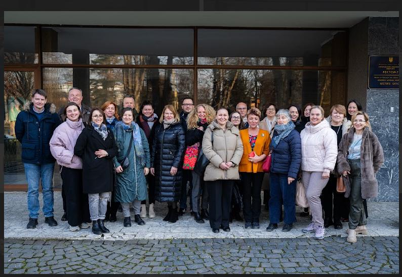 Mission passionnante à #Oujhorod du 03 au 07 mars. Rencontres avec des associations en #SanteMentale et atelier de travail organisé par @Boschstiftung et <a href="/Fondationfrance/">Fondation de France</a>, avec programme national All-Ukrainian mental health, psychologues ukrainiennes, et <a href="/giz_gmbh/">GIZ</a>