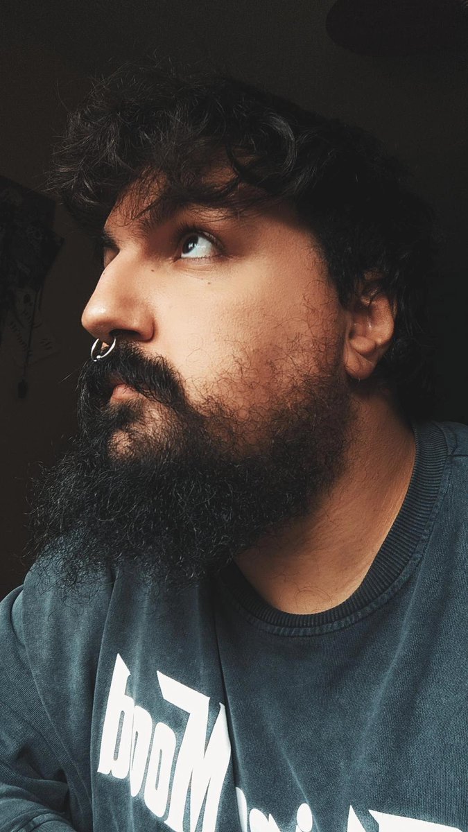 La luz caía bonita por la ventana.