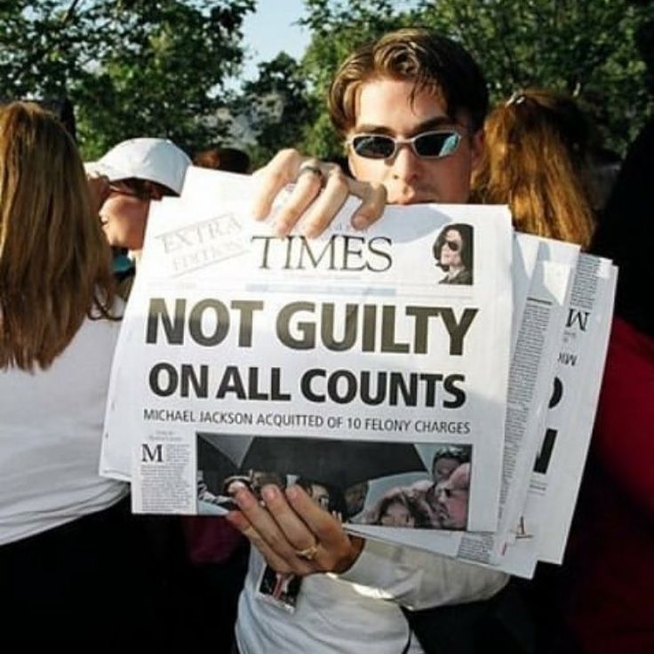 Amandaaaa240's tweet image. #MichaelJacksonsMoney 
They don't care
They use me for the money