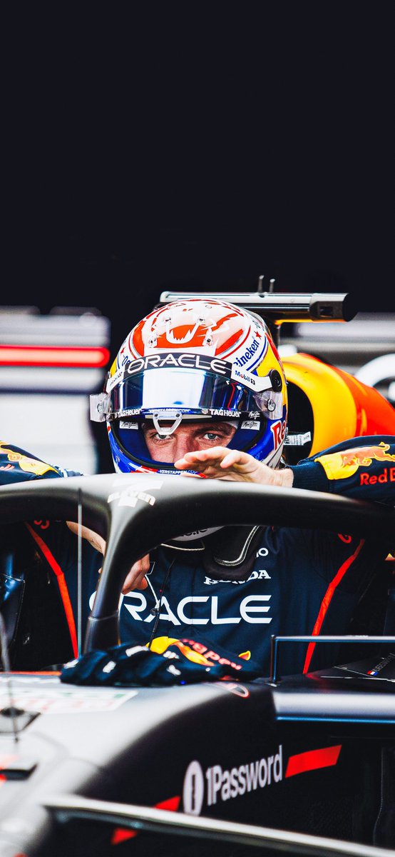 maxvrstppn3's tweet photo. so i‘m not new to #f1twt but i’ll try to be active again and i’m looking for new moots for the season:

~ 22 he/him, 🇩🇪

~ i support no. 1 + 27 mainly

~ i tweet about literally anything but mainly f1 and a bit football

likes &amp; rt are appreciated <3 https://t.co/uWM2ra7qgA