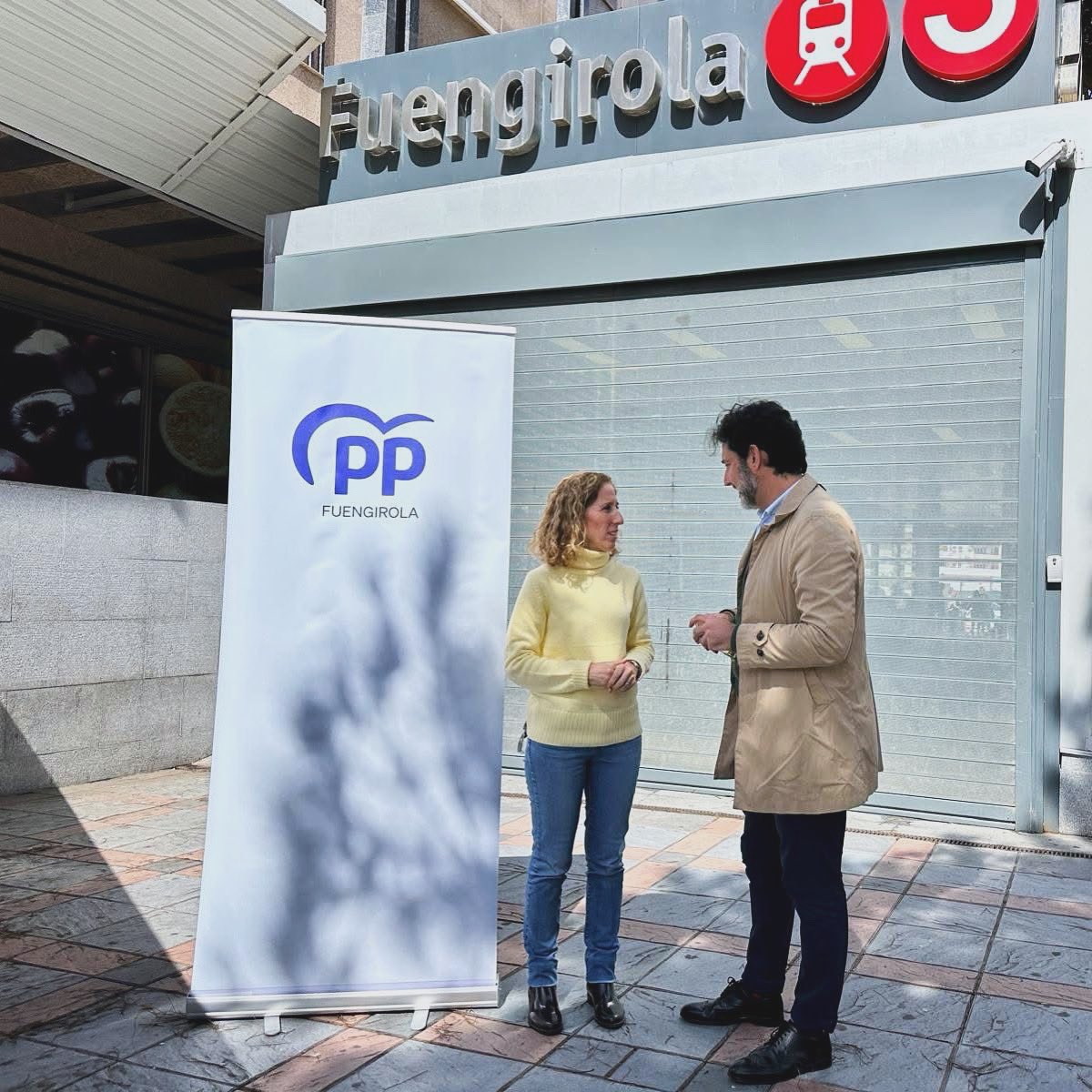 El <a href="/PPFuengirola/">PP Fuengirola</a> exige al Gobierno central que solucione los problemas de accesibilidad de la estación del Cercanías del centro. Las escaleras mecánicas que dan acceso a este equipamiento han vuelto a romperse y la boca principal de entrada permanece cerrada desde hace días.