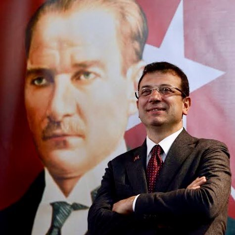 Bugün, tarihimizin önemli zaferlerinden birinin yıl dönümü, ve bugün tarihimizde yer alacak başka bir zaferin ilk günü… Bu ülke insanı adildir, adaletten yanadır. Daha adil bir gelecek için, vira bismillah… <a href="/ekrem_imamoglu/">Ekrem İmamoğlu</a> <a href="/herkesicinCHP/">CHP 🇹🇷</a> <a href="/chp_uskudarilce/">CHP Üsküdar İlçe Başkanlığı</a>