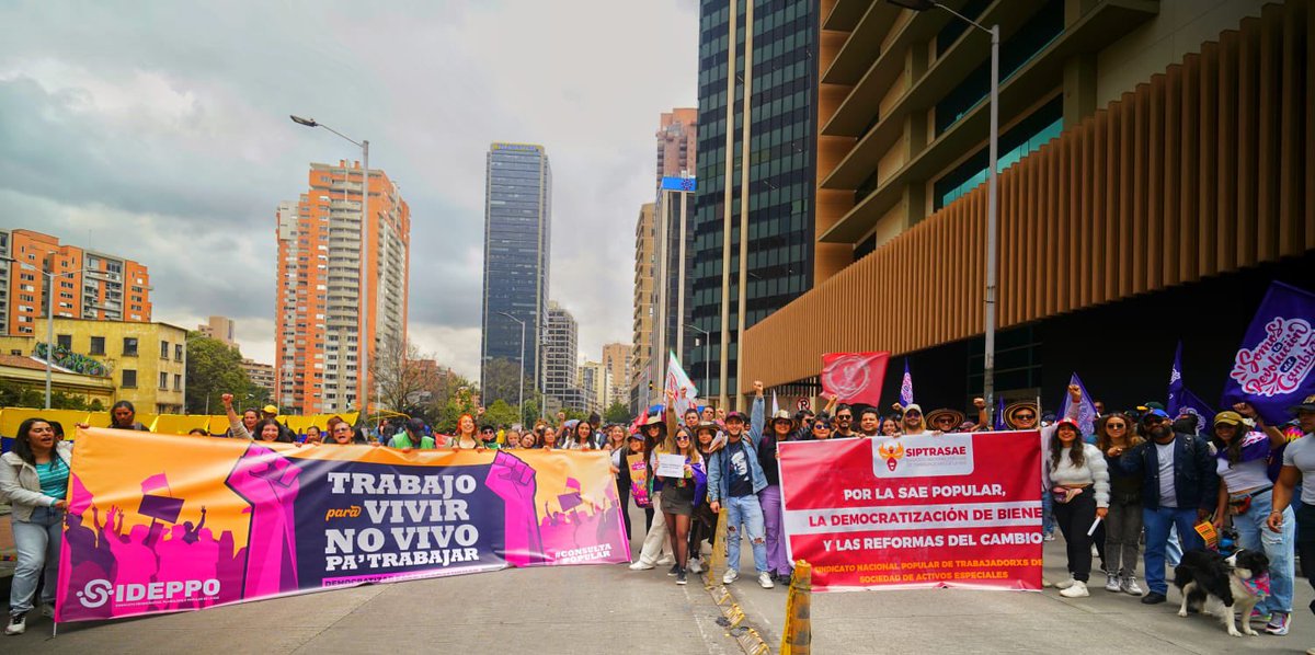 Venimos de las calles y volveremos a las calles las veces que sea necesario.🐝❤️‍🔥

Los sindicatos populares de la SAE nos movilizamos por la defensa de las reformas del pueblo trabajador.

SIPTRA SAE y <a href="/sideppo/">SIDEPPO Comunicaciones</a>, presente, presente, presente.✊