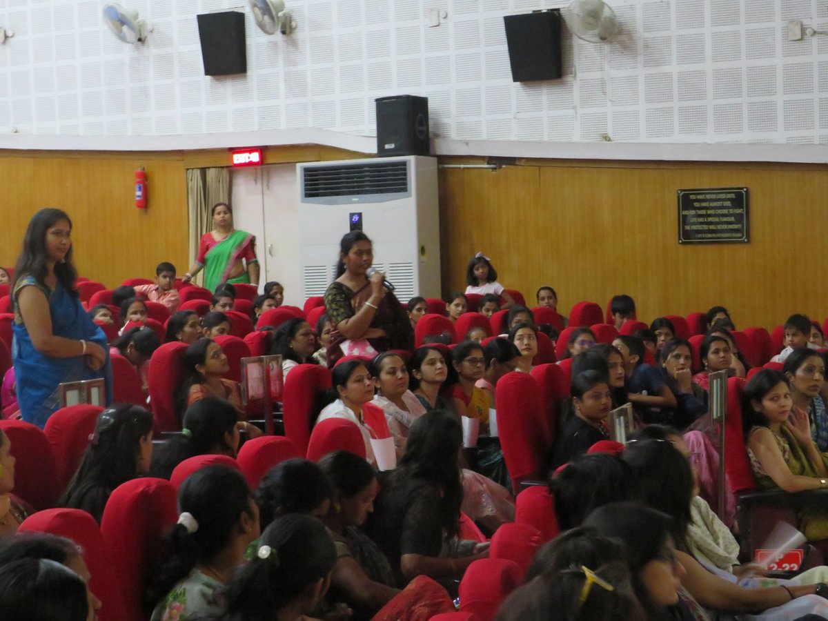 𝗟𝗣𝗚 𝗦𝗔𝗙𝗘𝗧𝗬 𝗔𝗪𝗔𝗥𝗘𝗡𝗘𝗦𝗦 𝗪𝗘𝗘𝗞

#SpearCorps launched the #LPG Saftey Awareness Week in collaboration with #IOCL wherein a lecture cum demonstration was conducted by #IOCL officials on safety measures to be adopted while using LPG.

Zonal President Spear #AWWA