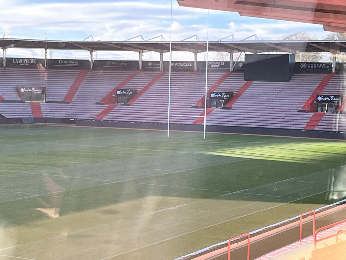Comme annoncé par Ici Occitanie, le derby Stade Toulousain - Castres Olympique sera délocalisé au Stadium le samedi 26 avril après-midi ou soirée (horaire à venir) au lendemain de Montauban - Colomiers autre derby qui sera délocalisé lui à Ernest-Wallon le vendredi à 21h #FBSport