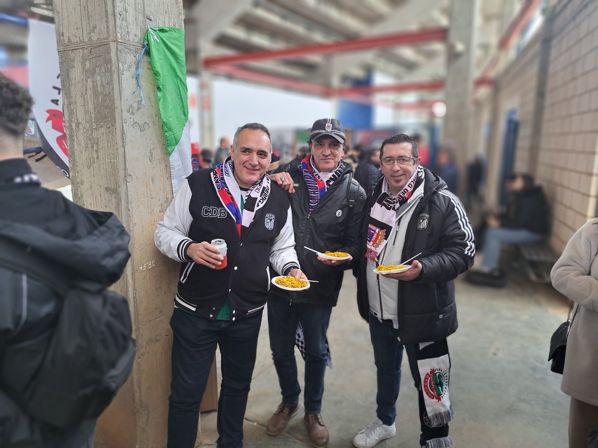 PeñaLaCorchuela ( CD Badajoz ) tweet media