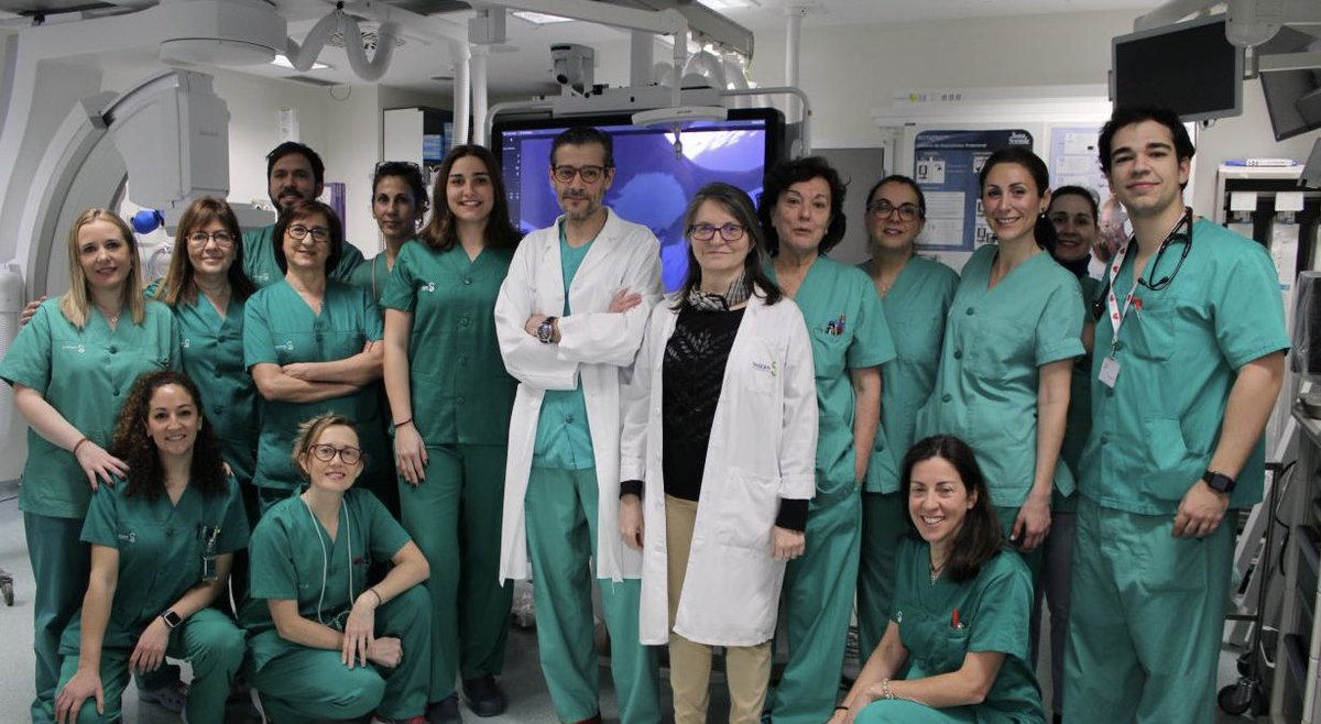 📈 El Hospital registra más de 1.700 procedimientos y atención simultánea en el primer año con doble sala de #Hemodinámica.

✅ Se ha remodelado y ampliado la capacidad asistencial de toda la Unidad.

+info: bit.ly/4hK3Wjc

#HUCRJuntos