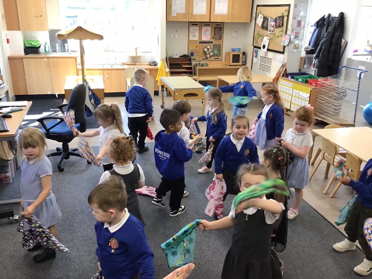This week for Squiggle Whilst We Wiggle Nursery have moved onto action two! This includes moving our arms side to side and our song is "Walking on Sunshine" ☀️ <a href="/Newyorkprimary/">New York Primary School</a>