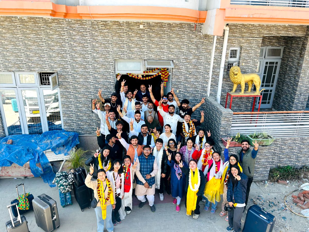 The young delegates of the Students’ Experience in Regional Understanding (SERU) from Ladakh, embarking on the inspiring journey of Rashtriya Ekta Yatra-2025, carried with them stories of unity, culture, and newfound friendships. Having explored the vibrant streets of Delhi, the
