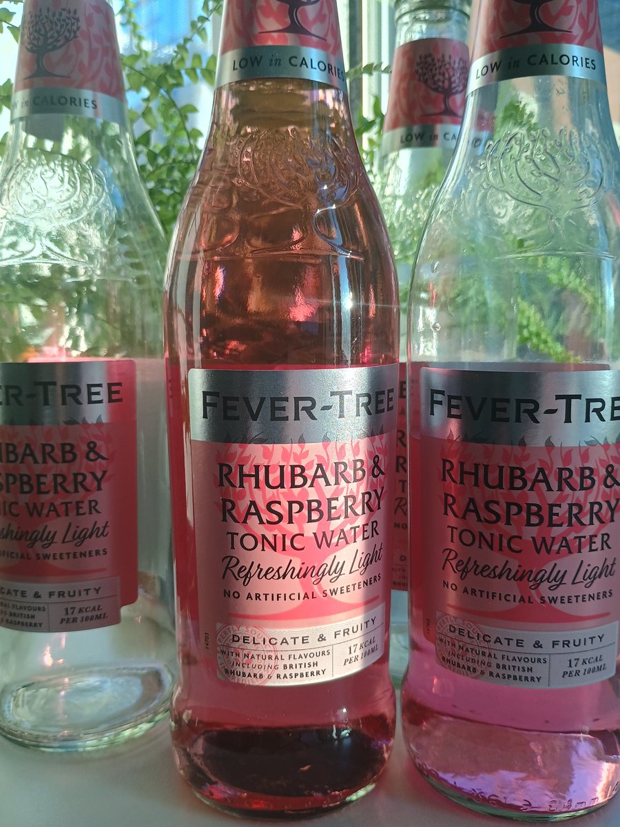 Green House themed drinks for today's #NephMadness teaching session!

Rhubarb* and raspberry tonic** water!

* Star of the oxalate region
** Quinine containing tonic, for some TMA related discussion!  

ajkdblog.org/2017/10/31/ill…