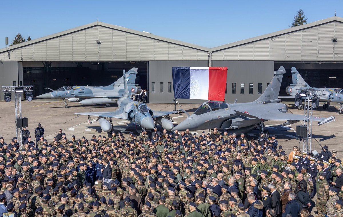 Sébastien Lecornu (@seblecornu) on Twitter photo Aux côtés d’<a href="/EmmanuelMacron/">Emmanuel Macron</a> venu confirmer aux aviateurs de la BA116 de Luxeuil-les-Bains la vocation nucléaire de leur base.
Elle accueillera les futurs 7e et 8e escadrons de Rafale portés au standard F5, et le futur missile nucléaire ASN4G qu’ils emporteront.
Un Aux côtés d’<a href="/EmmanuelMacron/">Emmanuel Macron</a> venu confirmer aux aviateurs de la BA116 de Luxeuil-les-Bains la vocation nucléaire de leur base.
Elle accueillera les futurs 7e et 8e escadrons de Rafale portés au standard F5, et le futur missile nucléaire ASN4G qu’ils emporteront.
Un
