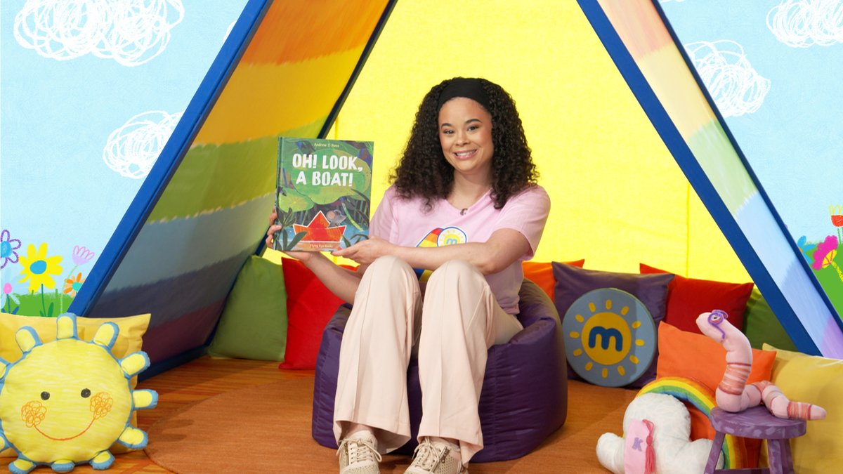 FlyingEyeBooks's tweet photo. Weโre on @milkshake_tv5 tomorrow morning! Presenter Kiera will be reading Oh! Look, a Boat! By Andrew J. Ross during #BritishSignLanguageWeek. Tune in to Channel 5 on 19th March 2025 at 9:00 ๐ญ https://t.co/AZIHvv4Jlo