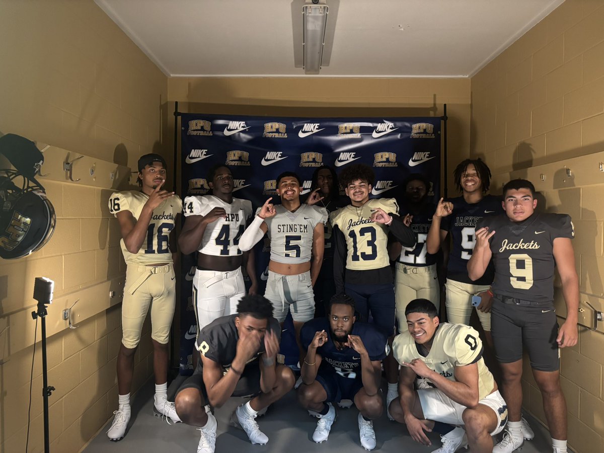 Ivan Diaz (@rona_luvs_ivan) on Twitter photo Great visit <a href="/HPUFootball/">Howard Payne University Football</a> over spring break, Thank you @CoacKnapczyk <a href="/CoachGipson11/">Coach Gipson</a> for show great hospitality and making this trip worth it!
#StingEm Great visit <a href="/HPUFootball/">Howard Payne University Football</a> over spring break, Thank you @CoacKnapczyk <a href="/CoachGipson11/">Coach Gipson</a> for show great hospitality and making this trip worth it!
#StingEm
