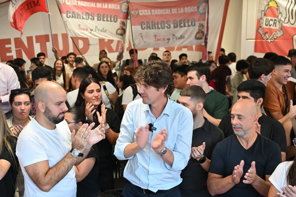 UCRCapital's tweet image. La UCR tiene una juventud que milita en los barrios y en las facultades, conoce los problemas y es creativa en las soluciones.

Una juventud que forma parte de nuestra alternativa para la Ciudad.

@GugaLusto @ocampomartinBA junto a la @jradicalcaba y @franjauba 💪