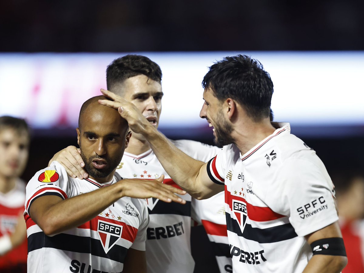 somosaopaulinos's tweet photo. Tabela do São Paulo na Libertadores 2025:

🆚 Talleres-ARG
🗓️ Quarta-feira (02/04), às 21h30
🏟 Mario Alberto Kempes 
📺 Globo e ESPN

🆚 Alianza Lima-PER 
🗓️ Quinta-feira (10/04), às 21h30
🏟 MorumBIS
📺 ESPN

🆚 Libertad-PAR 
🗓️ Quarta-feira (23/04), às 21h30
🏟 Tigo La Huerta
📺 ESPN e Globo

🆚 Alianza Lima-PER 
🗓️ Terça-feira (06/05), às 19h
🏟 Alejandro Villanueva
📺 ESPN

🆚 Libertad-PAR 
🗓️ Quarta-feira (14/05), às 21h30
🏟 MorumBIS
📺 Paramount e Globo

🆚 Talleres-ARG 
🗓️ Terça-feira (27/05), às 19h
🏟 MorumBIS
📺 ESPN

📸 São Paulo FC