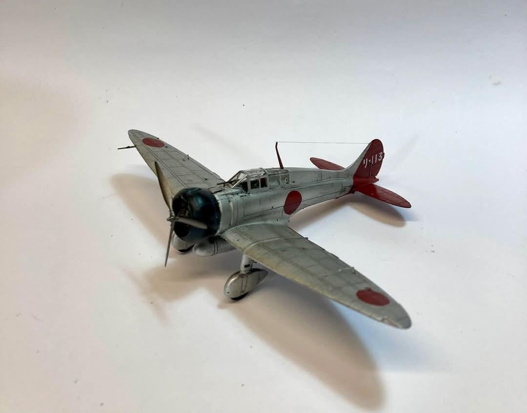AchtAcht3's tweet photo. 【メーカー応援】
#Clearprop の作品紹介！1/72で九六式二号二型艦戦を製作したのはモデラーネームKitMakerDude氏。評判の良くなかった密閉風防搭載の初期型。シルバーの表現には要注目です。
#StandWithUkraine️ https://t.co/ZP2Eh9KICz