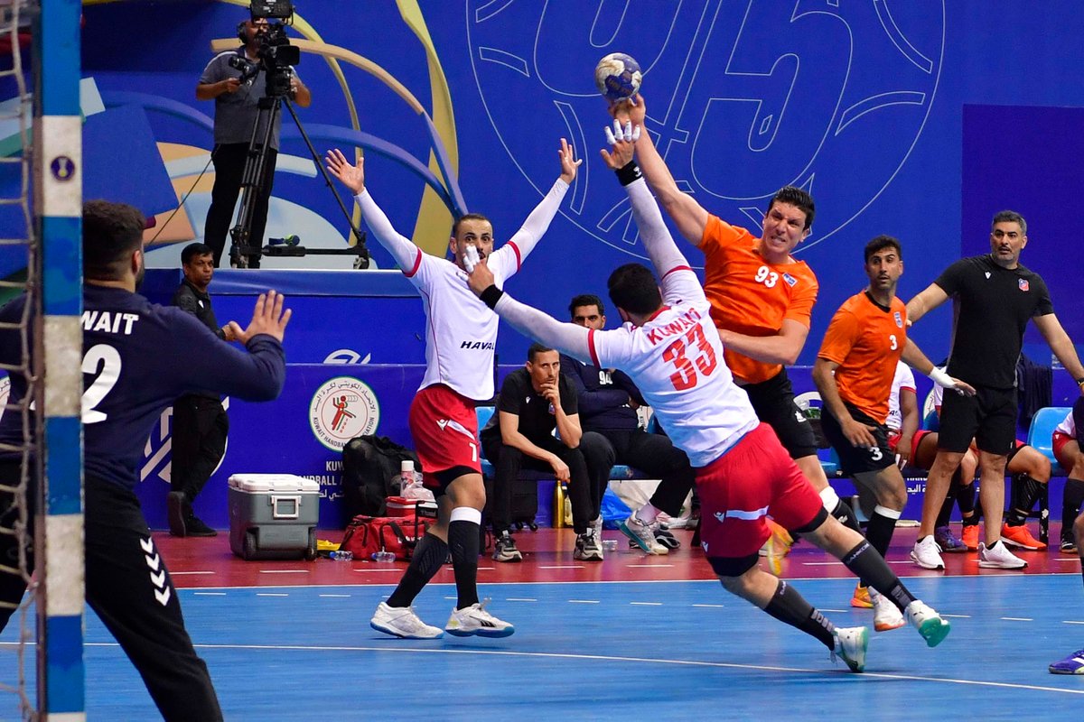 كاظمة يحرز لقب كأس السوبر لكرة اليد للمرة الثانية في تاريخه بعد فوزه على الكويت (34 -32) بالمباراة النهائية

- السالمية يحرز المركز الثالث بفوزه على العربي (36 - 29) في مباراة تحديد المركز الثالث

 ow.ly/fCxo30sKT5O

#كونا #الكويت