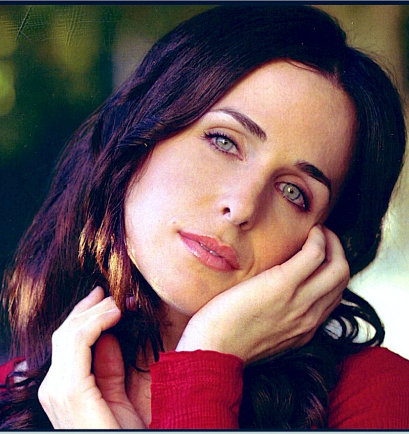 So I was rewatching Tangled and tell me why I can kind of see it! Danielle has those powerful and expressive vocals, the regal yet sinister presence that we've seen her embody in past projects! ❤️🖤❤️

Just imagine it… Danielle singing “Mother Knows Best” in a live-action