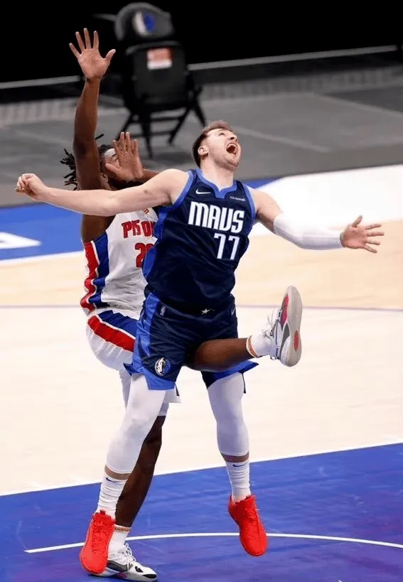 yaolulu10's tweet photo. Luka's LA logo! Let's go LA
And LA can be Luka+Austin
#NBA #LakersNation https://t.co/IDZNOTMTxu