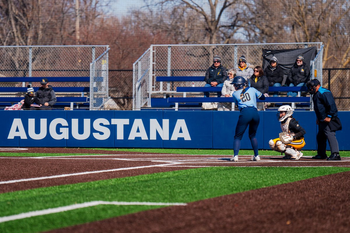 AugieSoftball's tweet photo. happy to be home😎

#BuildingChampions https://t.co/JDXwySTlak