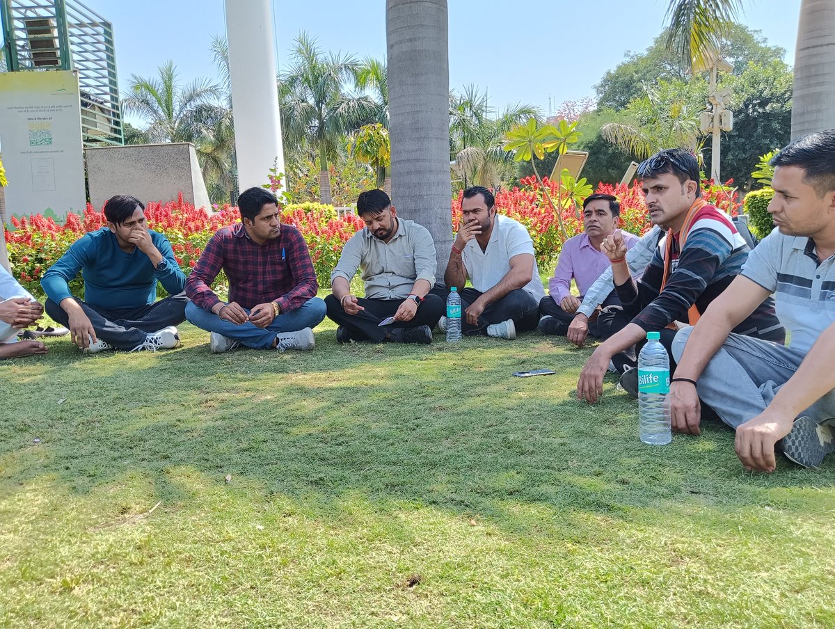 Surinderdelhi's tweet photo. Samast Atithi ADHYAPAK.
Delhiguestteachers. https://t.co/52OoyqEUwg