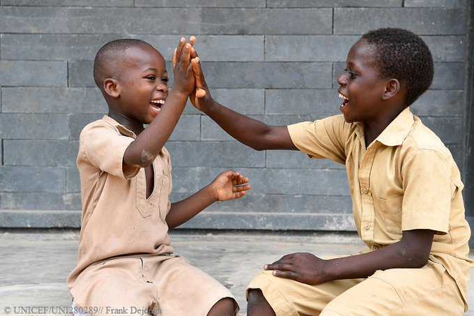 KentPage's tweet photo. “Everyone you will ever meet knows something you don’t.” ~ @BillNye 

Please retweet if you agree w/this #FridayFeeling & that #EducationCannotWait for any child. 

#UN @bmz_bund @stateprm @mfa_lu @dfat @noradno @jica_direct_en @afd_en @sida @eu_partnerships @qf #222MillionDreams✨📚