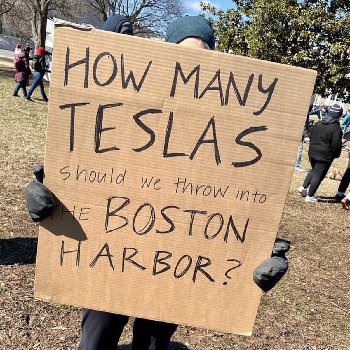 HuskyBobbyH's tweet image. Congratulations Elon. Found a great place to keep your vehicles.