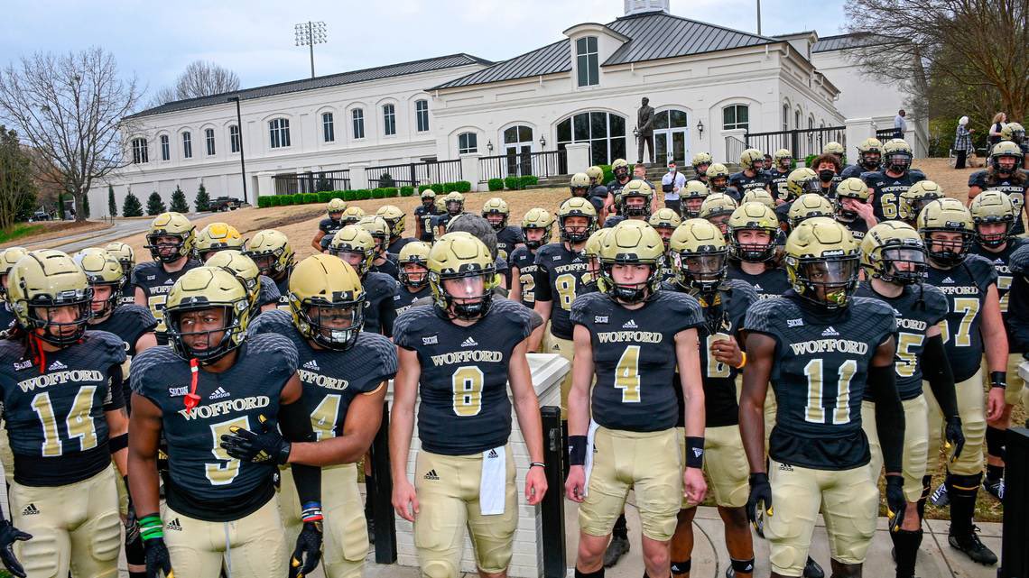 #AGTG Blessed to receive a D1 offer from <a href="/Wofford_FB/">Wofford Football</a> after talking with <a href="/Cwoods75/">Corey Woods</a>! 
<a href="/TimThomasBRS/">Tim Thomas</a> <a href="/notlocalexander/">Colton Alexander</a> <a href="/TomHoffmanBRS/">Tom Hoffman</a>