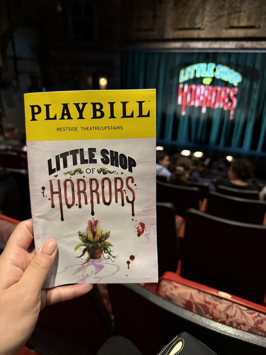 SubtlerExpat's tweet photo. Amazing performance @LizGillies , Milo Manheim, @jeremykushnier and all the cast! 

17hrs flight from Dubai is so worth it! 

Will definitely come back to watch your last performance! https://t.co/4qDiRFaCtP