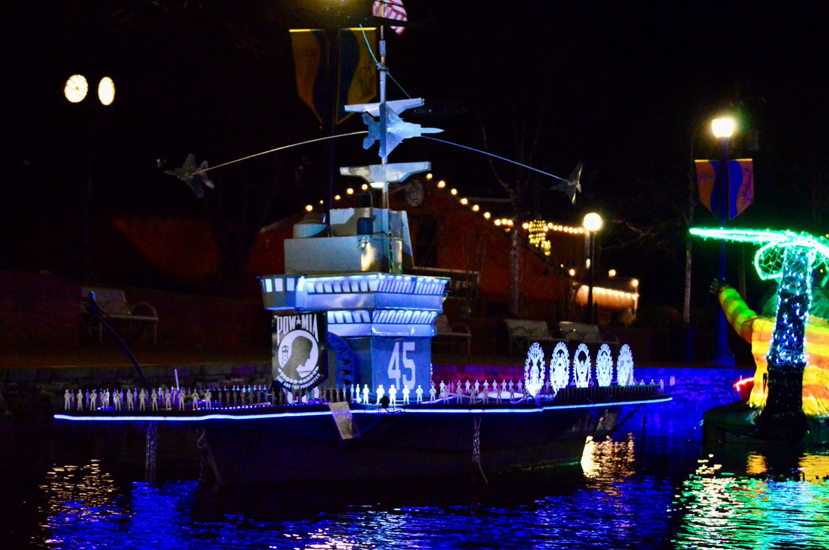 Thank you to RW Warner, Inc. for raising money for the YMCA of Frederick County during the "Sailing Through Winter Solstice" in Downtown Frederick. 

The U.S.S. RW Warner raised over $1,700 that will go towards our Annual Campaign and help families in need! 

#YMCA
