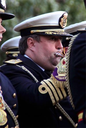 En la segunda parte del programa:

 <a href="/esegarciaperez/">SERGIO GARCÍA PÉREZ</a>, <a href="/JCGarrido/">JuanCarlosGarrido</a> y Antonio Limón analizarán a la primera generación de grandes solistas tras la añorada " Policía Armada": Julio Vera, Romualdo Puelles, Fco. Javier González y Juan Riqueni.

A las 22:00 horas en el 🎼102.7🎵
📷¿?