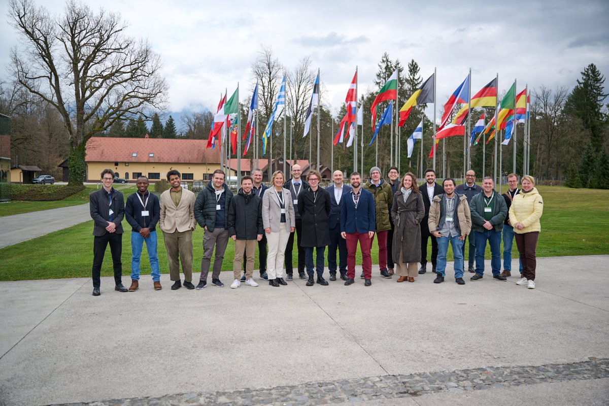 HorizonEnfield's tweet photo. On March 11-12, we gathered in #Brdo_pri_Kranju, #Slovenia, for a workshop on #AI in sustainable energy &amp; #GreenAI, hosted by #Iskraemeco &amp; @Know_Center 

🔍AI-driven energy optimization
🔧Predictive maintenance
🔋Smart energy storage
🌐AI in energy forecasting
💡Sustainable AI https://t.co/ZGgVLxjFGs