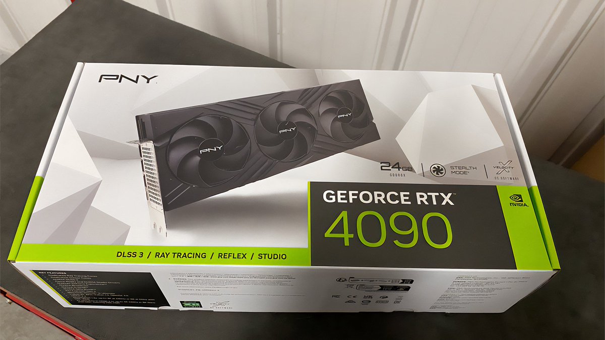 XOTIC PC tweet media