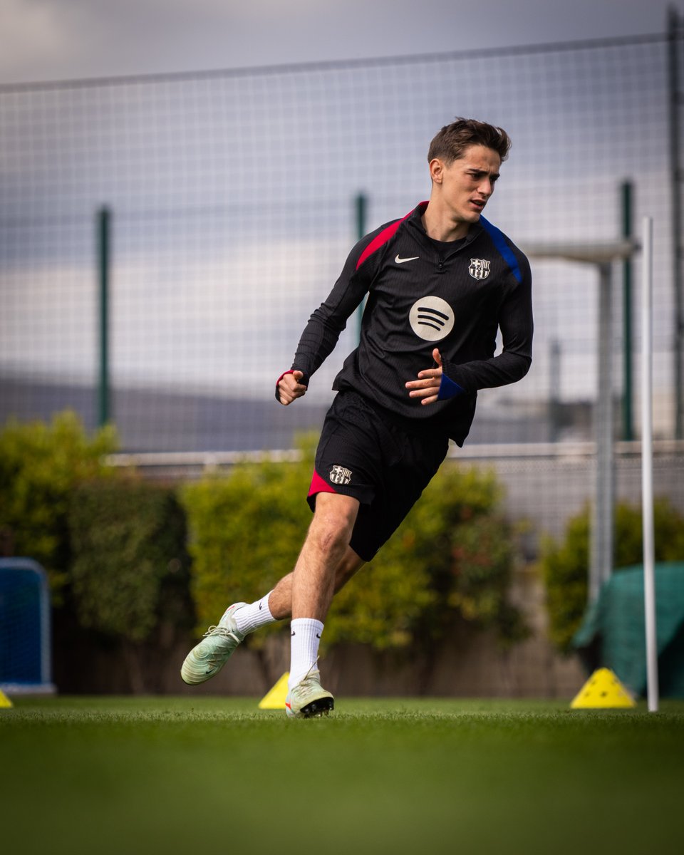 FCBarcelona's tweet photo. Gavi and Co. back at the grind. ⚙️ https://t.co/yFVvX9PQXb