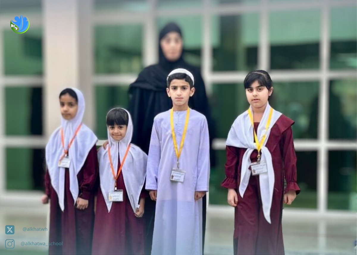 كرمت الأستاذة هداية المعمري الطلبة المبدعين في القراءة المعبرة استكمالا لمبادرة القارىء المبدع والذي يندرج تحت مشروع وما يسطرون
#مدرسة_الخطوة #تعلم_مستدام #تعليمية_البريمي