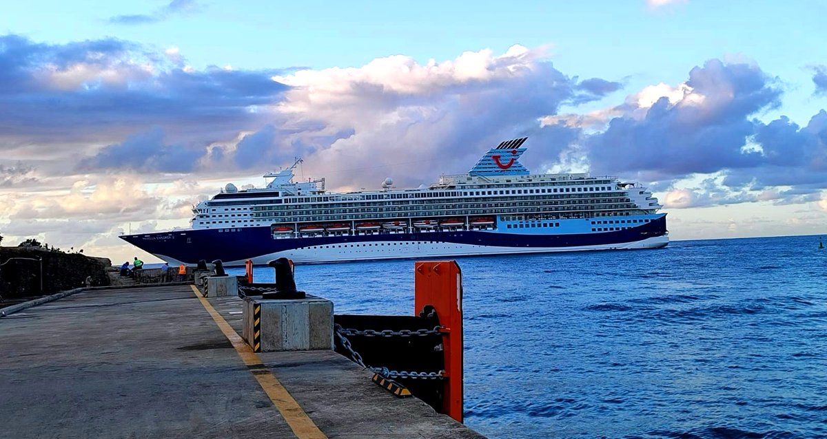 LaRomanaPorts's tweet photo. We absolutely love this stunning photo of the #MarellaExplorer2 ship🚢 arriving to #LaRomanaPort! As your last call this season, it has been a privilege to host you in #LaRomana. Thank you for choosing us, and we wish you safe travels on your future itineraries. See you soon!✨🌴 https://t.co/2zLWTciQI6