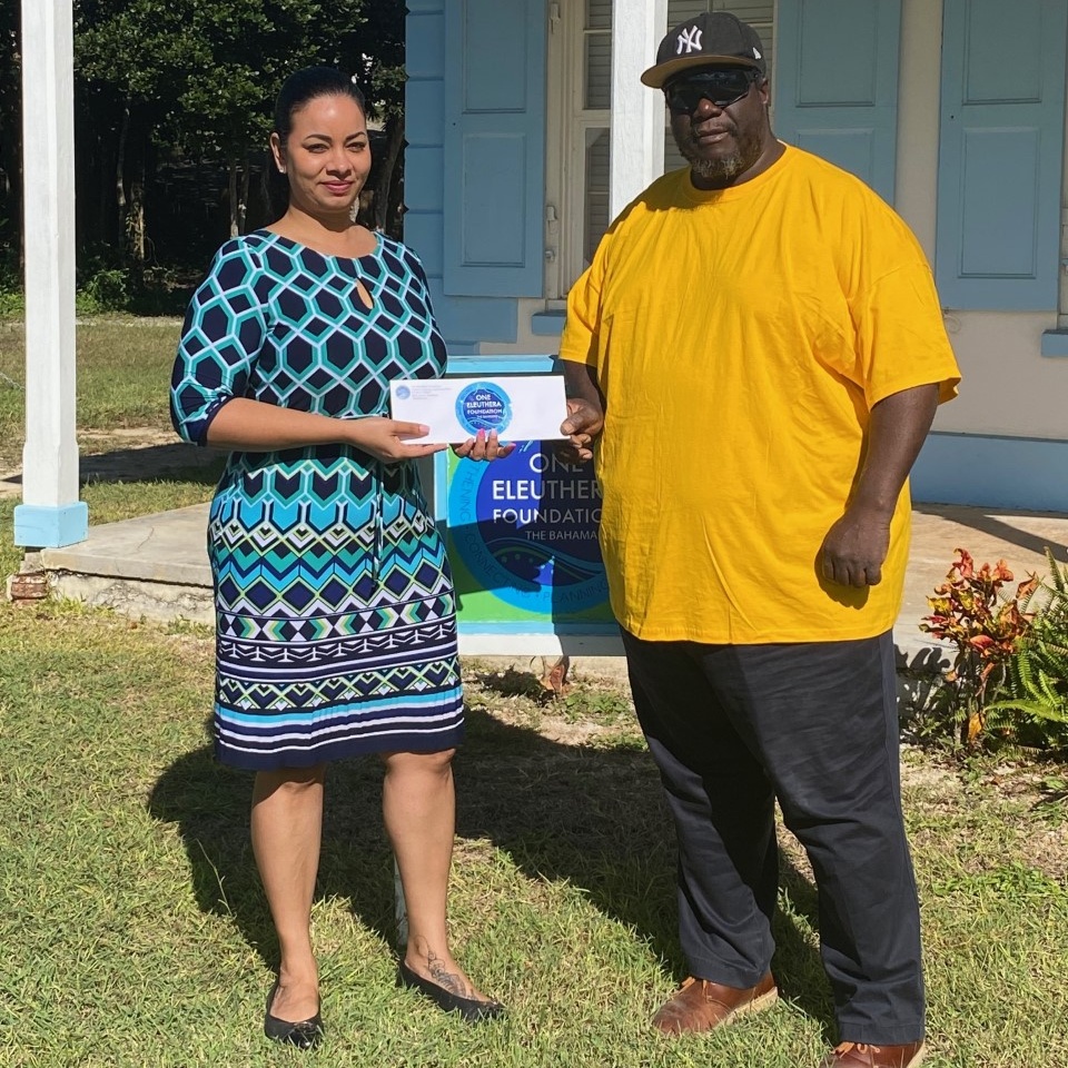 OneEleuthera's tweet photo. 🌍✨ Did you know OEF has FIVE key areas of focus? ✨🌍
Today’s pillar is ECONOMY 💰💼

At One Eleuthera Foundation (OEF), we're committed to investing in people, businesses, and education. 🏗️📈🌟

#EmpowerEleuthera #FiveFocusAreas #SustainableGrowth https://t.co/wZmeiXR2UW