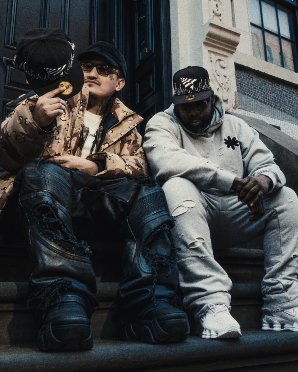 planes's tweet image. 🔥🔥🔥 THIS SATURDAY 🔥🔥🔥

@M___A___X___X___X &amp;amp; @Planes CROWN drops March 22nd!

👑💥 Don’t Sleep⏳⚡

PaperPlane.shop
&amp;amp;
252 Lafayette Street
New York, NY

#MAXXX #PaperPlanes