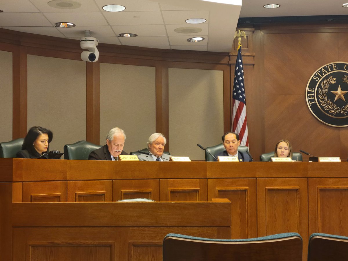 Kicking off the week with the Pensions, Investments, and Financial Services Committee! 

#txlege