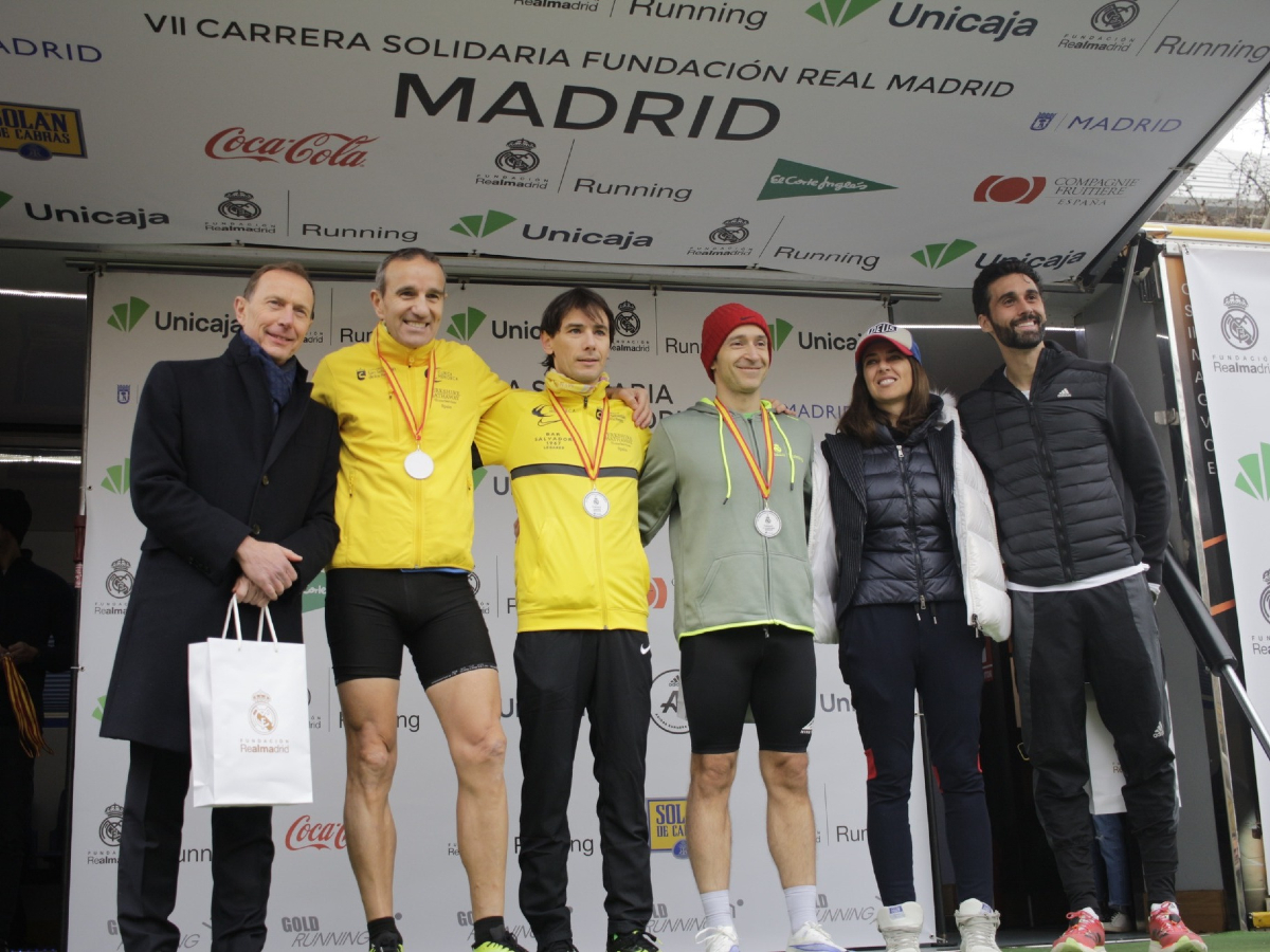 RunningFrm's tweet image. Menudo podio plagado de estrellas 🤩

No sueñes con ello, compite por subirte a lo más alto con leyendas del Real Madrid 💪

#FundaciónRealMadrid #Carrera #CarreraSolidaria #RealMadrid #Running #NewTravel
